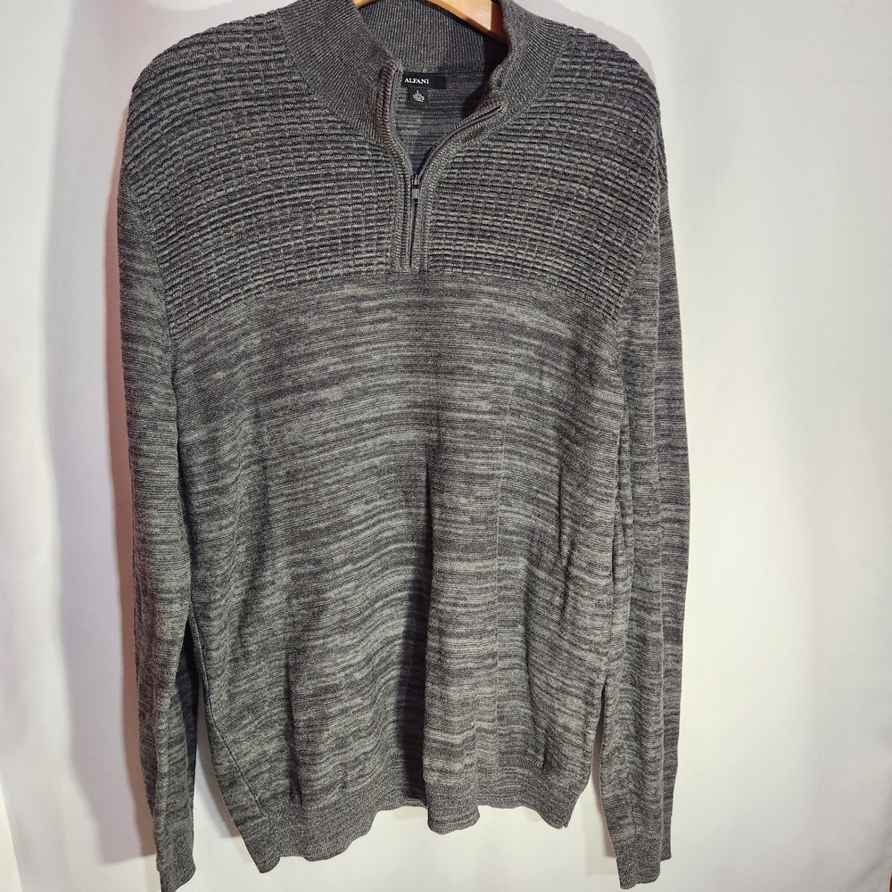 Alfani Mock Neck Mens  LARGE 1/4 Zip Gray Pullover Knit Ribbed Shoulder Sweater‎